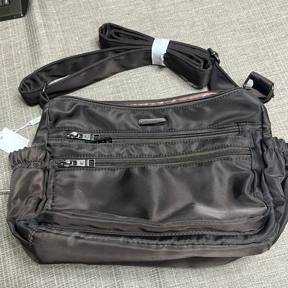 NWT Cluci brown bag